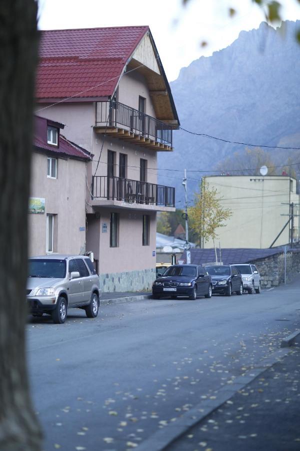 Hotel Soncho Kazbegi Exterior foto