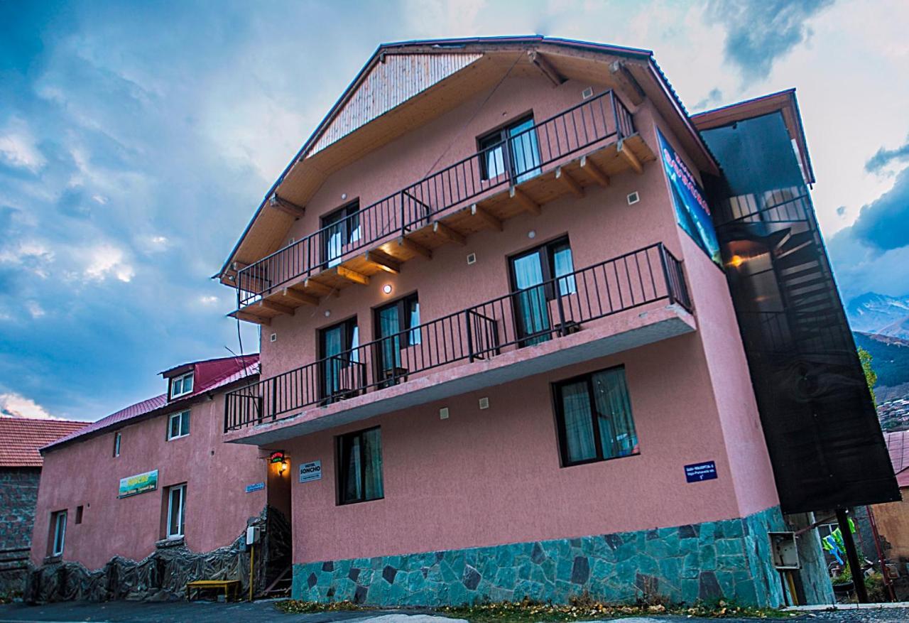 Hotel Soncho Kazbegi Exterior foto