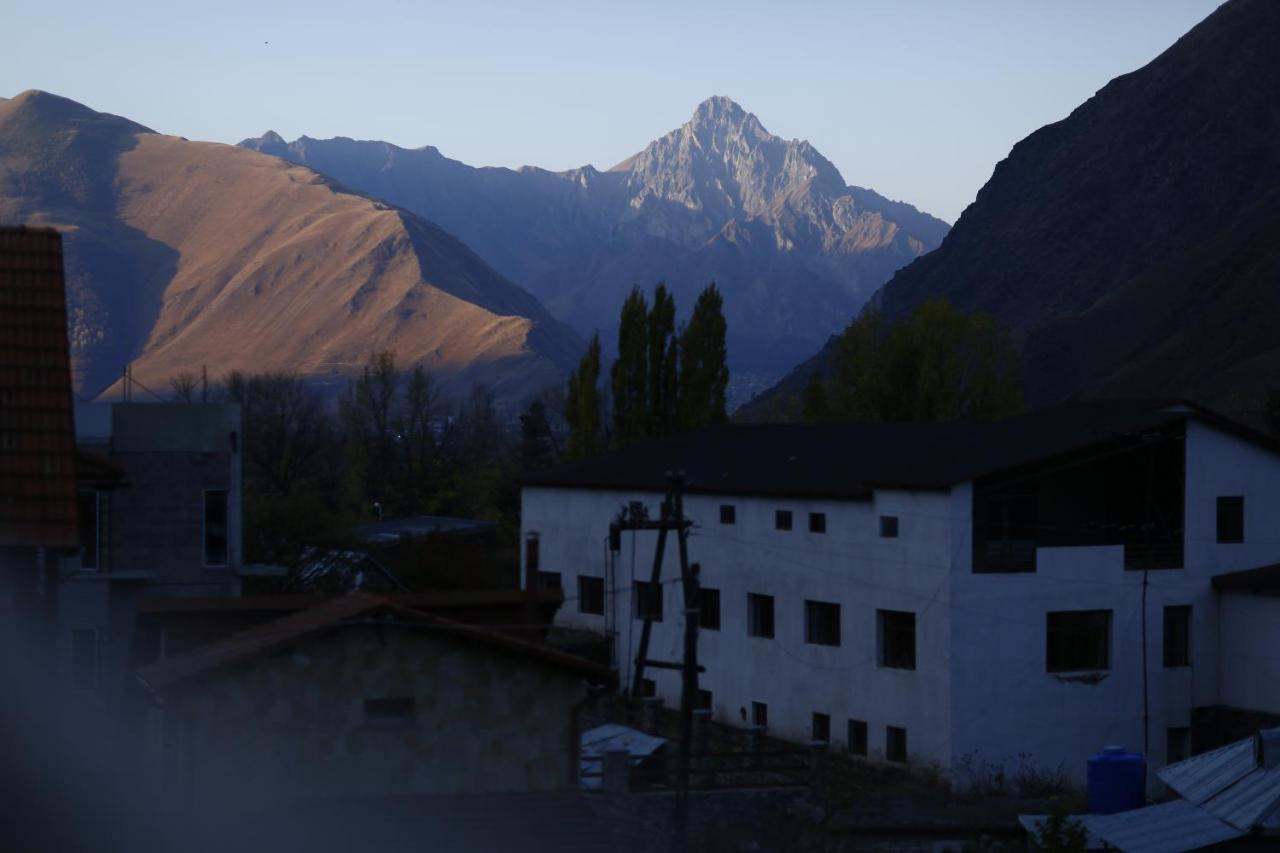 Hotel Soncho Kazbegi Exterior foto